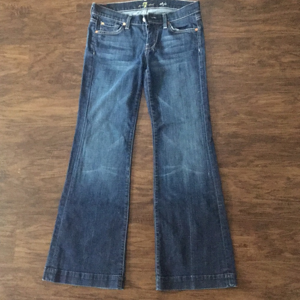7 for all mankind Dojo flare jeans. Size 26